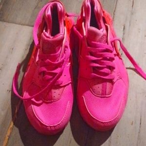 Nike Hot Pink Huaraches Kids Sz 5Y